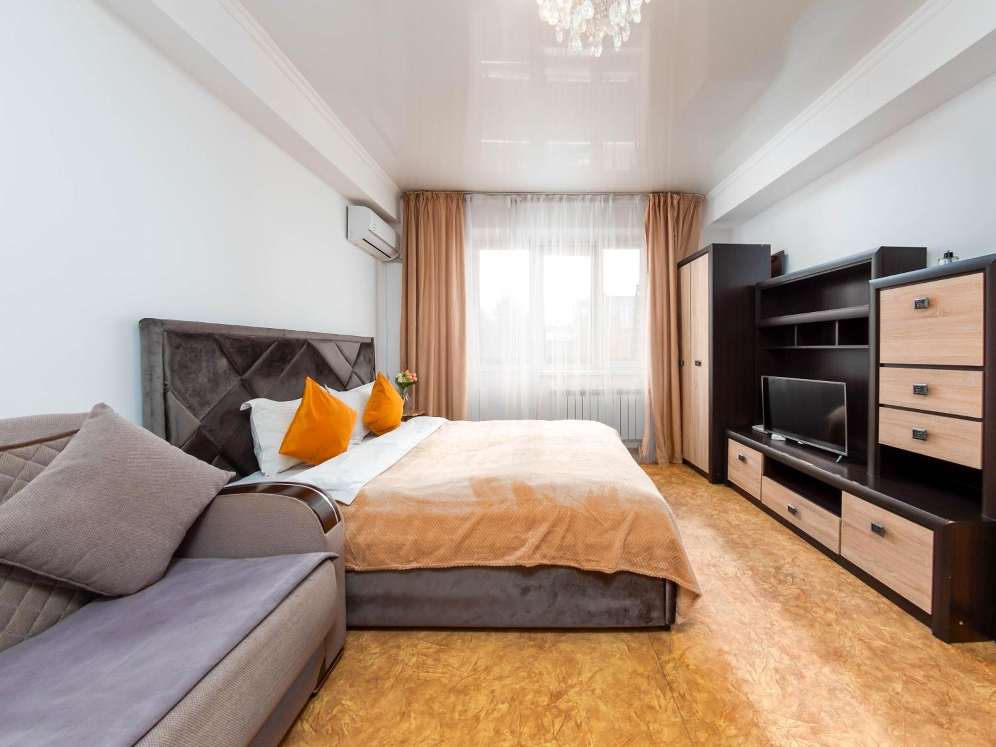 Apartment Оn Makatayeva 5 B 阿拉木图 外观 照片