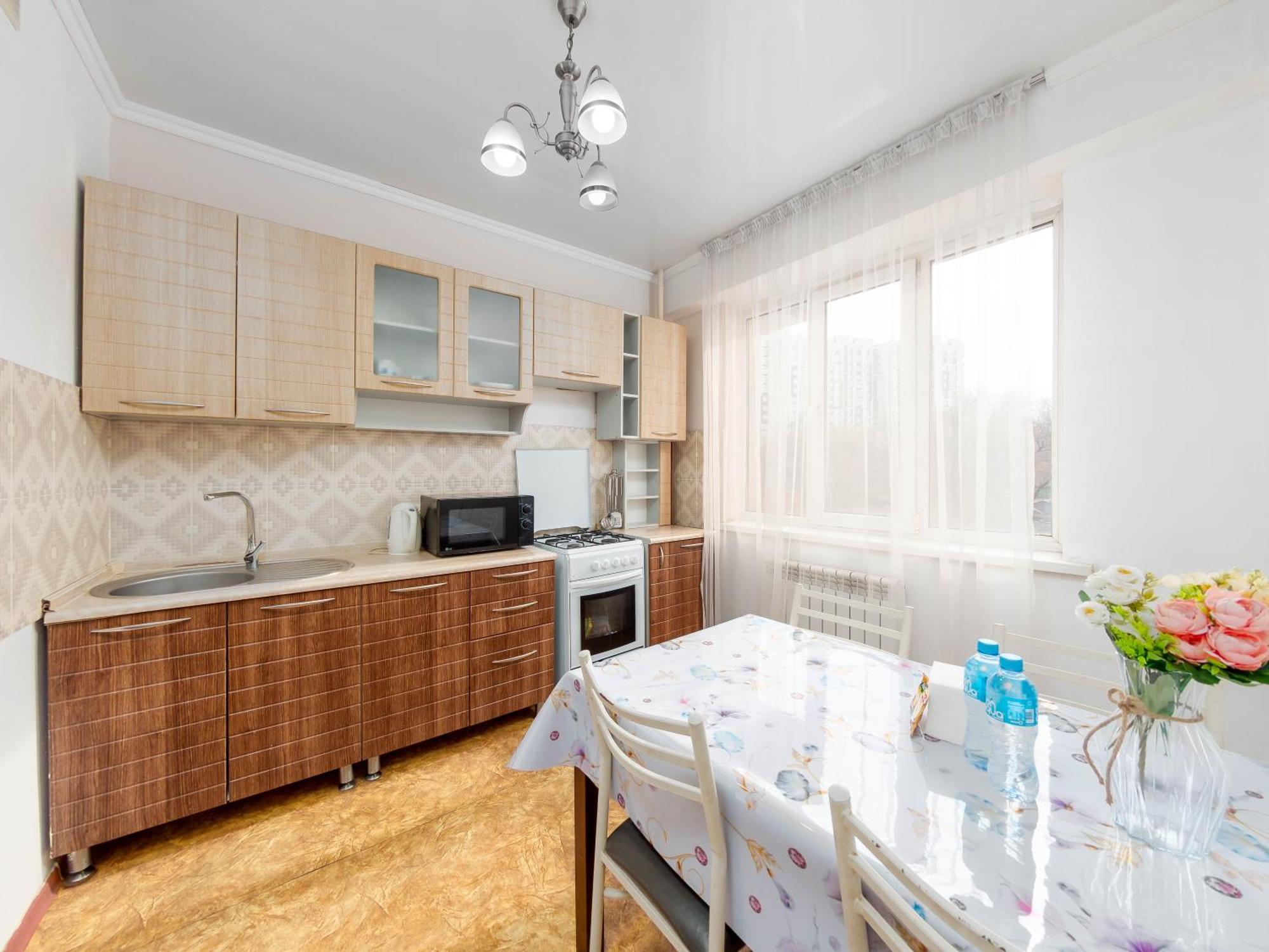 Apartment Оn Makatayeva 5 B 阿拉木图 外观 照片